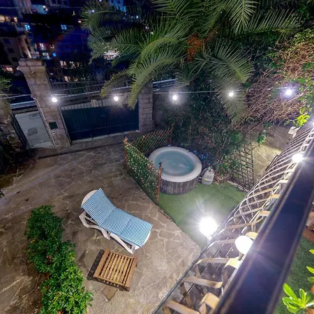 Terrazza • Con Piscina Idromassaggio Parcheggio Gratis • Giardino • Wi-fi 아파트 라팔로